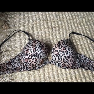 Victoria’s Secret Very Sexy Push-up Bra NWOT